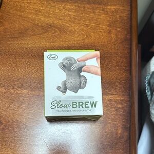 Fred Sloth Tea Infuser in Gray
